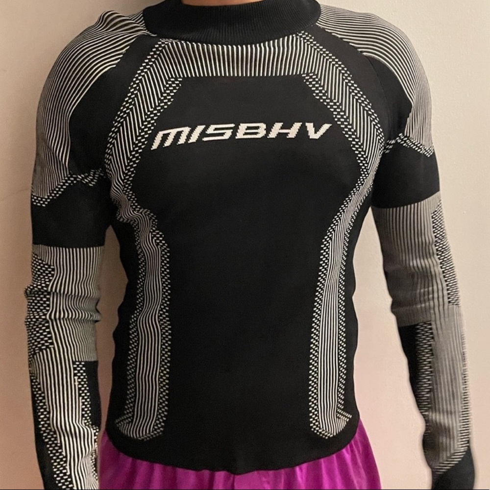 MISBHV TOP